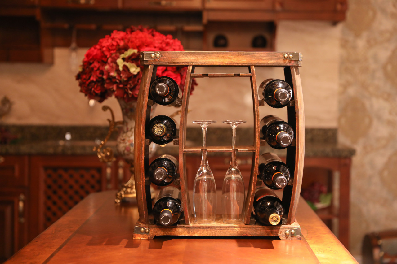 【未使用】ワインラック 天然木　made in U.S.A Buy Wholesale QI003606 Decorative Wooden 8 Bottle Rustic Wine Rack