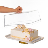 Basicwise Plastic Cake Stand with Clear Flat-Top Cover and Gold Handles Ribbed Serving Tray for Cupcakes Fruits Salads and Desserts Transparent Table Display for Parties and Events