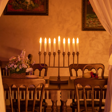 Vintiquewise 9-Branch Hanukkah Menorah with Candle Holders Mid Century Inspired Judaica Accent Piece Elegant Holiday Centerpiece for Home Office Synagogue and Family Hanukkah Celebrations