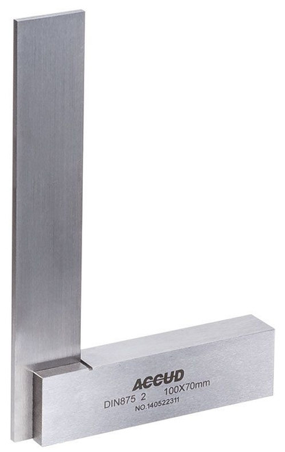 SPECIFICATIONS
Squareness(a): 75 µm
Squareness(ß): 80 µm
Base Height: 50 mm
Base Width: 30 mm
Blade Thickness: 6 mm
Base Length: 350 mm
FEATURES
DIN875 Grade 2
Made from carbon steel