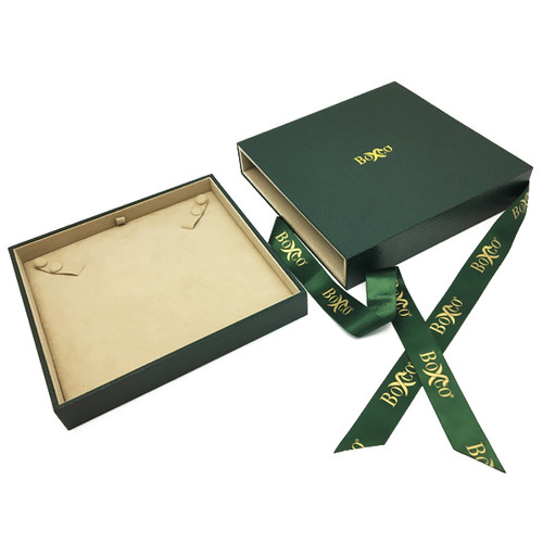 8820 Series High Quality Charisma & Pellaq Necklace Box