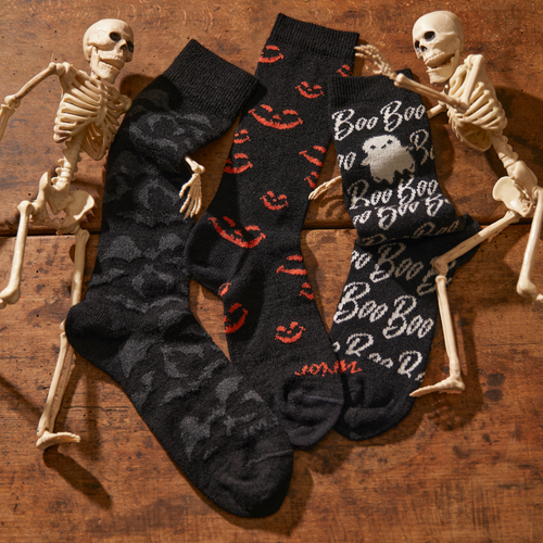 Spooky Season Comfort: Cozy Alpaca Socks for Halloween