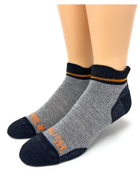Max Performance Alpaca Golf Ankle Socks main image.