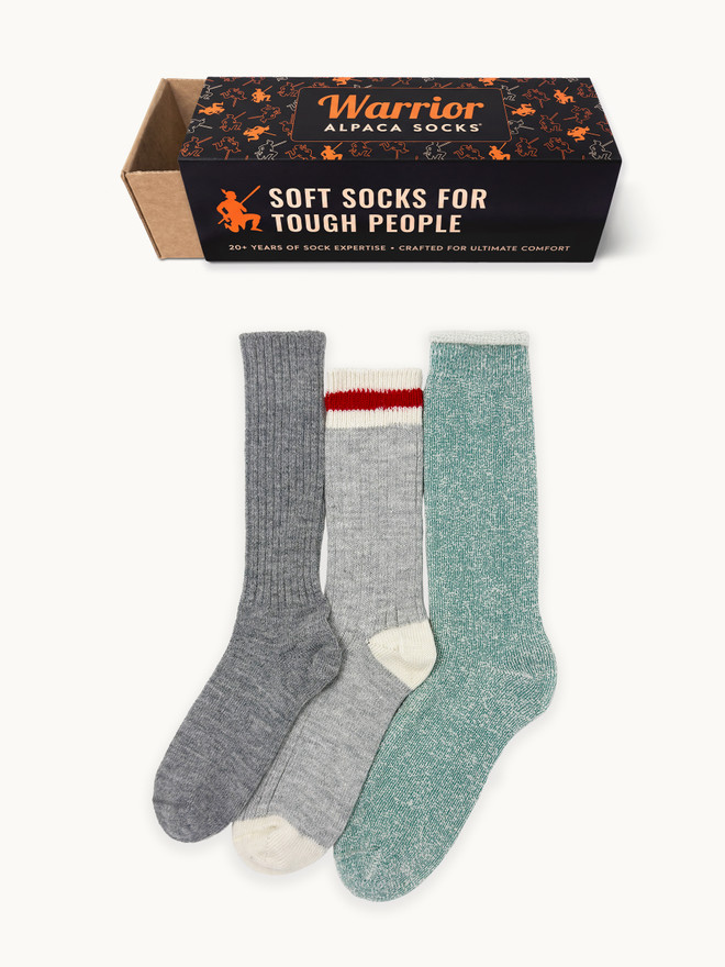 St. Nicholas Alpaca Sock Box for adults flatlay with box