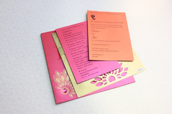 Daisy Flower Invitation (Set of 25 cards) 