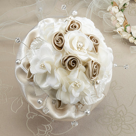 Taupe Rose Bouquet