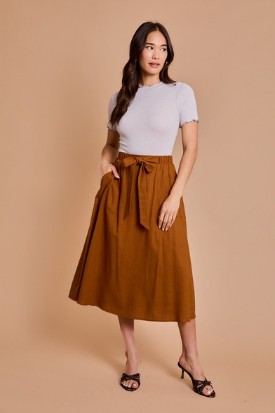 【PORTERNA】Marron long skirt Gina Tricot satin maxi skirt with back hem flare detail in