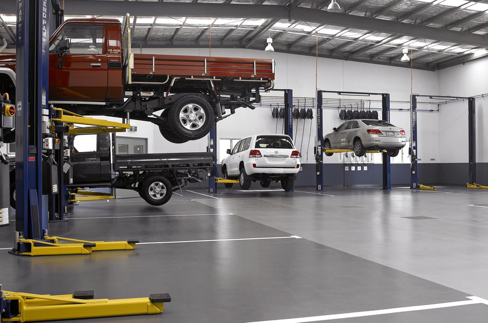 Which One Is Better: A Two-post or a Four-post Lift?