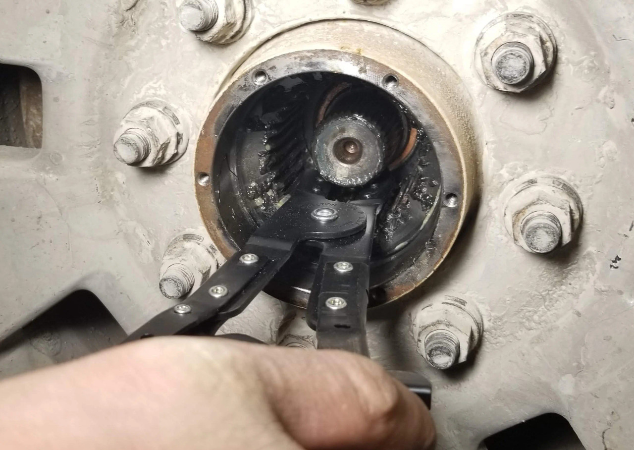 Lisle 38700 Spindle Snap Ring Pliers For Ford SD