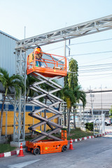 Shop Improvements: Why Invest in Mobile Column Lifts