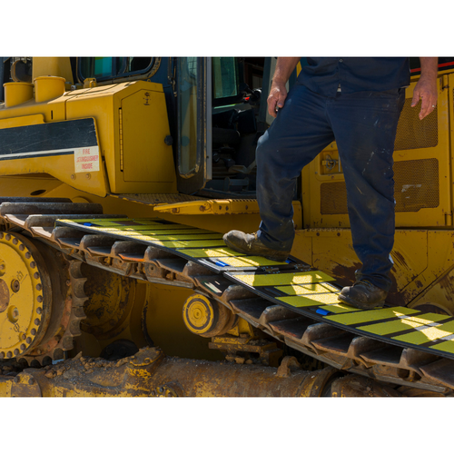 AME 15361 Dozer Maintenance Mat, 1 PC, 28.5" X 77.60"