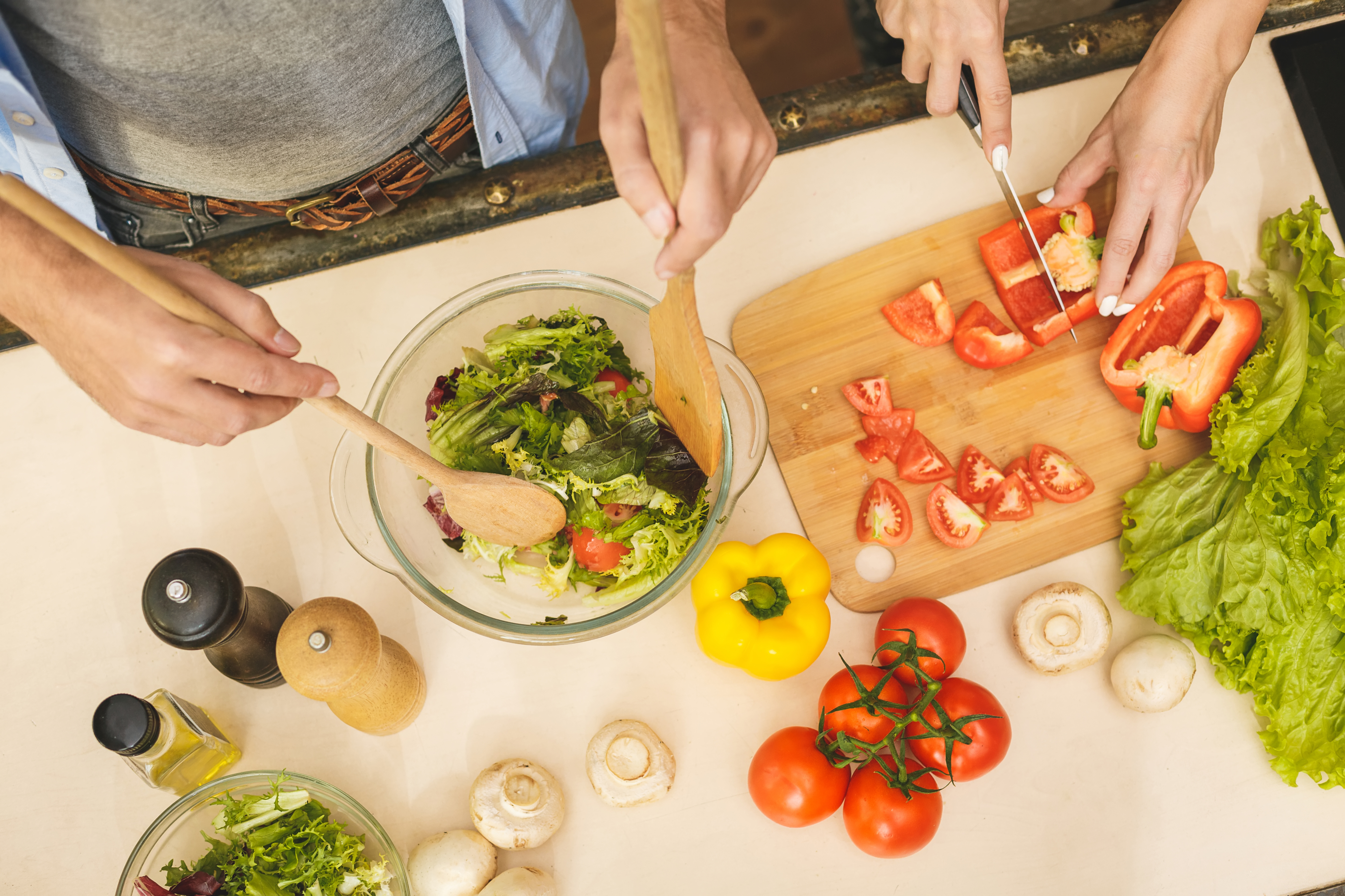 How to Develop a Positive Relationship With Food