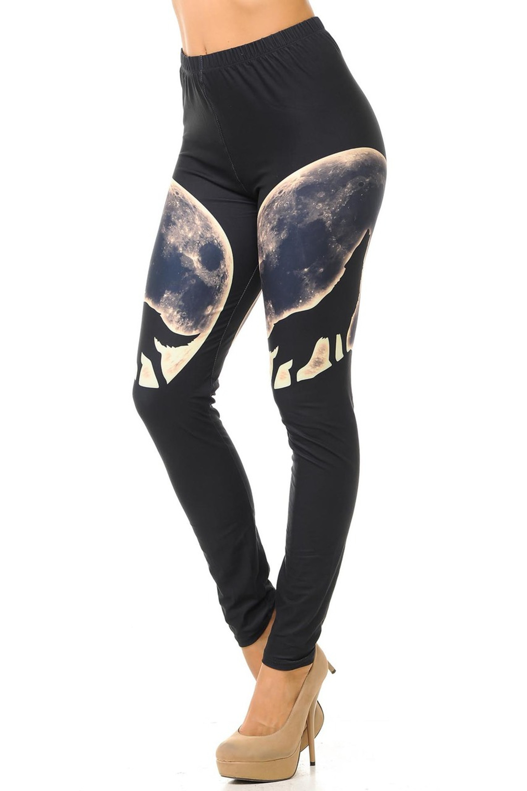 Creamy Soft Howl at the Moon Wolf Leggings