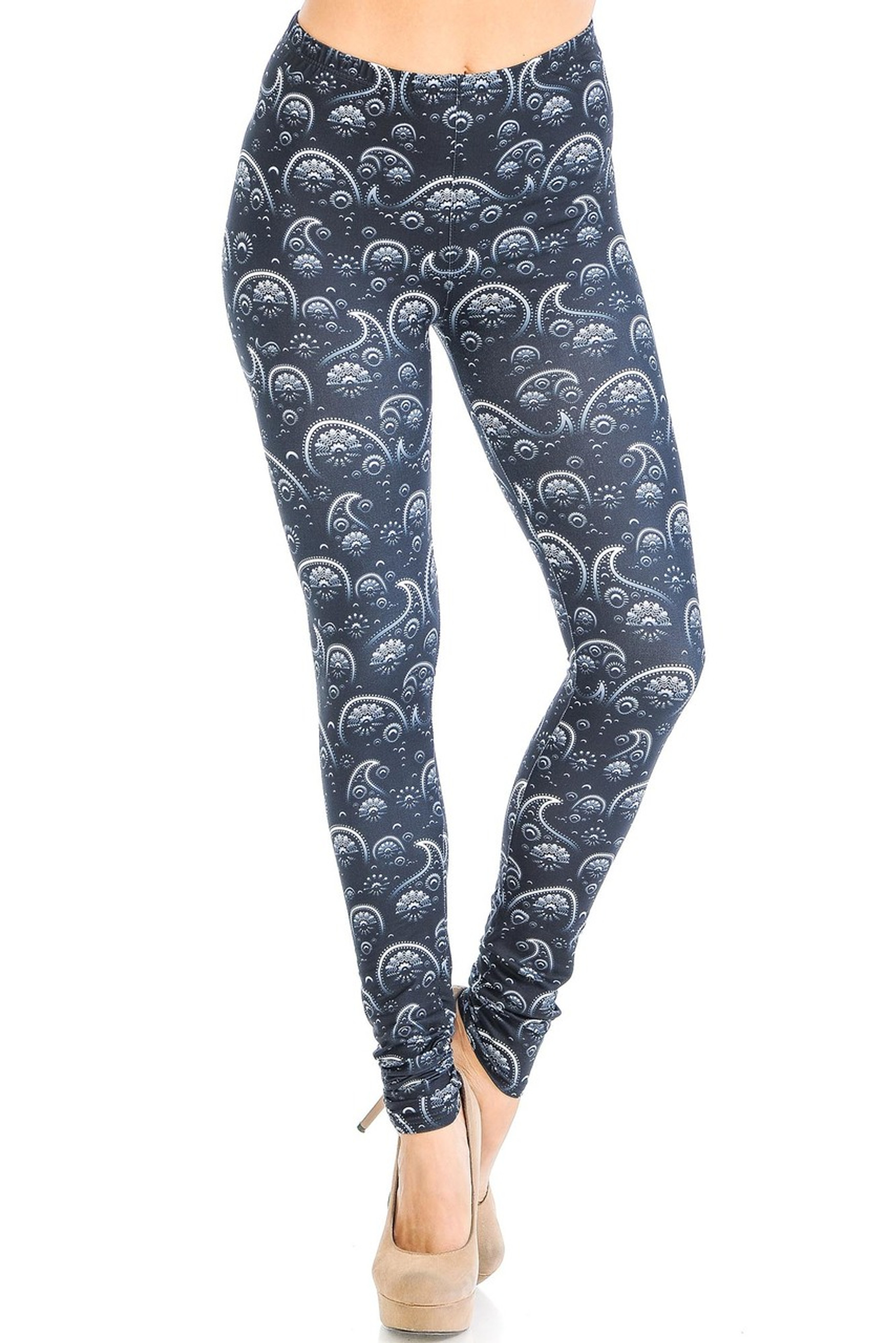 Creamy Soft Fading Paisley Leggings - Signature Collection