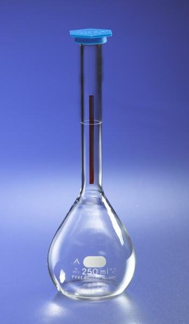 Corning 5600 500 Pyrex® 500ml Class A Lifetime Red Volumetric Flask With Polyethylene Snap Cap 7682