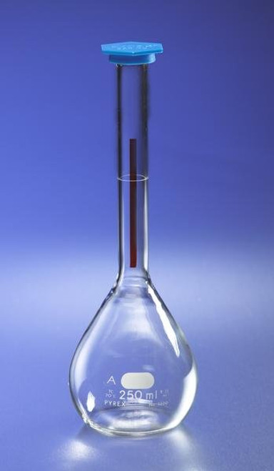 Corning 5600-25 PYREX® 25mL Class A Lifetime Red Volumetric Flask with Polyethylene Snap-Cap