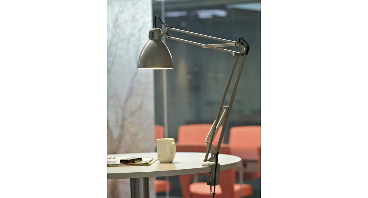 luxo l1 task light