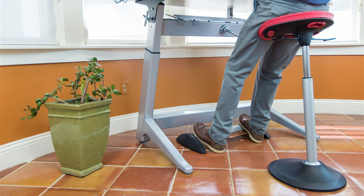 Focal Mobis Seat | Shop Standing Desk Chairs