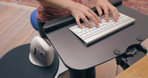 5 Reasons to Use a Keyboard Tray