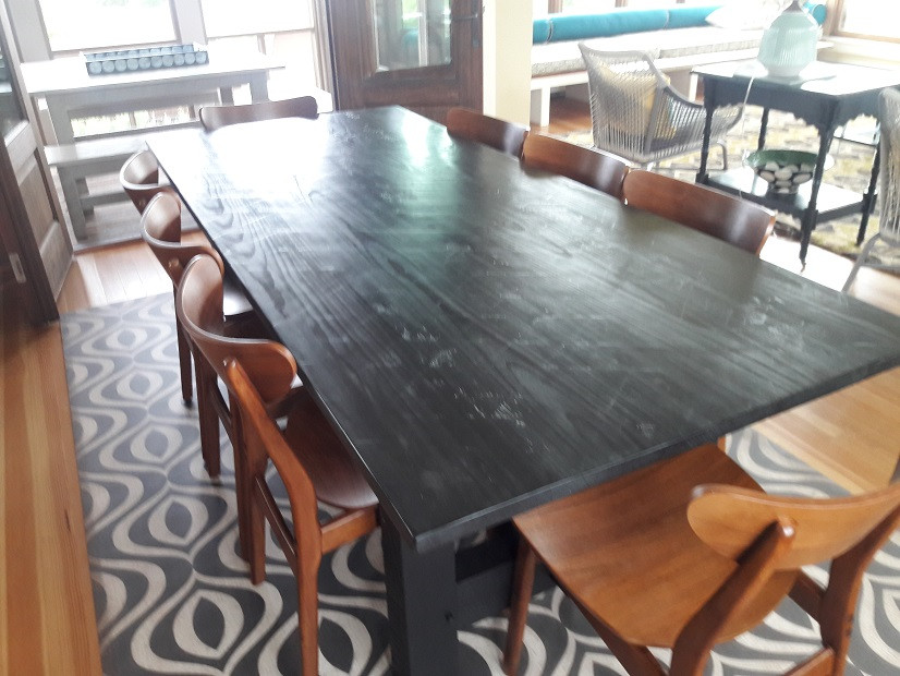 Classic Pattern 15 Istanbul - vinyl floor cloth used in a dining room 