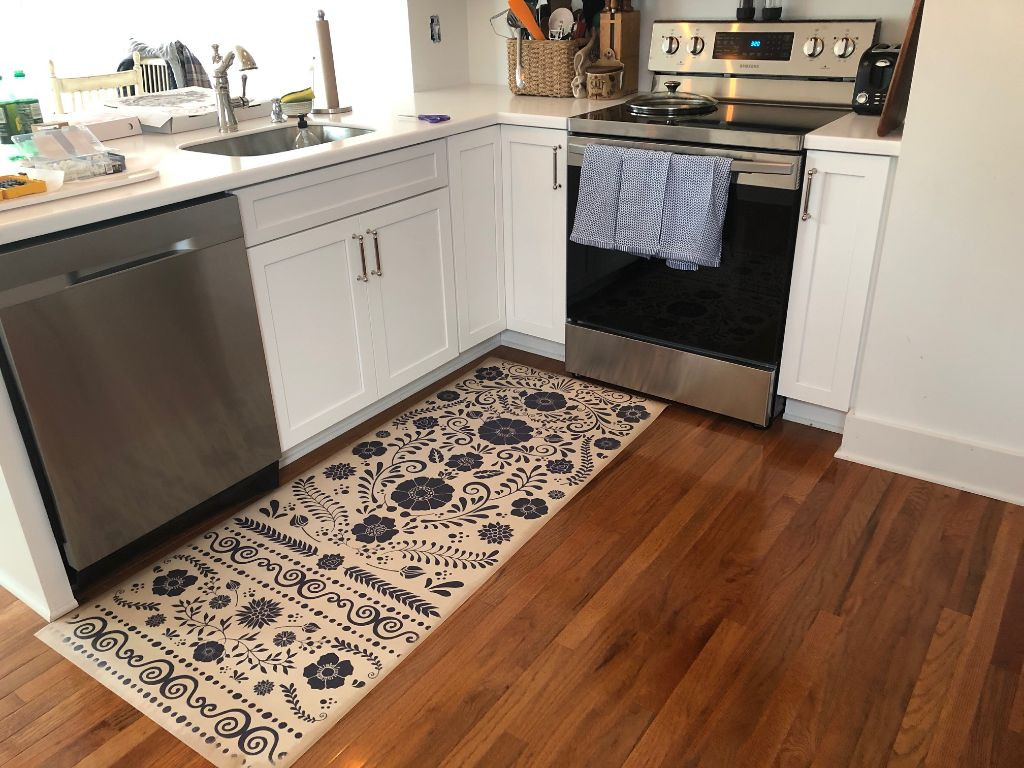 Pura Vida customer use of Liddell vinyl floor cloth 36x90