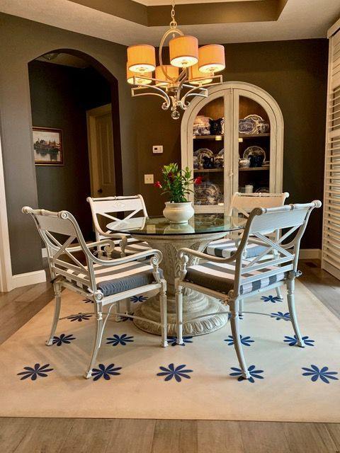 Pura Vida customer use of Cloche vinyl floor cloth