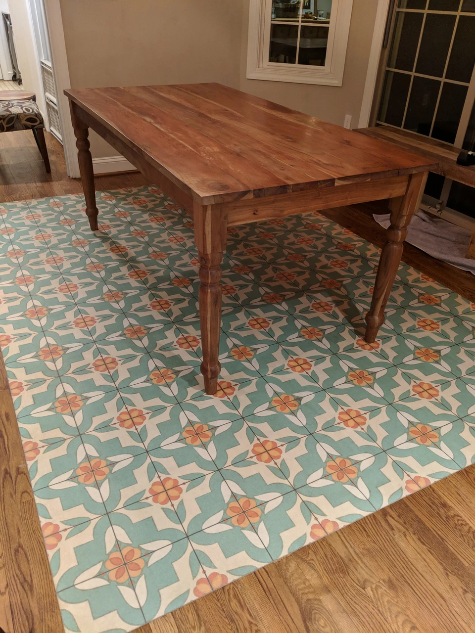 Pattern 33 Dutch - vinyl floor cloth used in a dining room