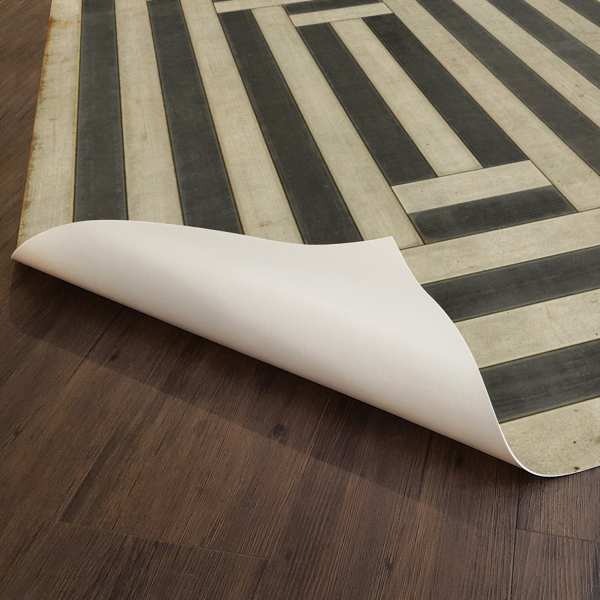 Pattern 30 Jin - vinyl floor cloth underside 