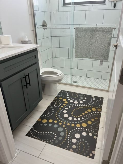 Classic Pattern 12 The Big Bang Theory - vinyl floor cloth used in a bathroom