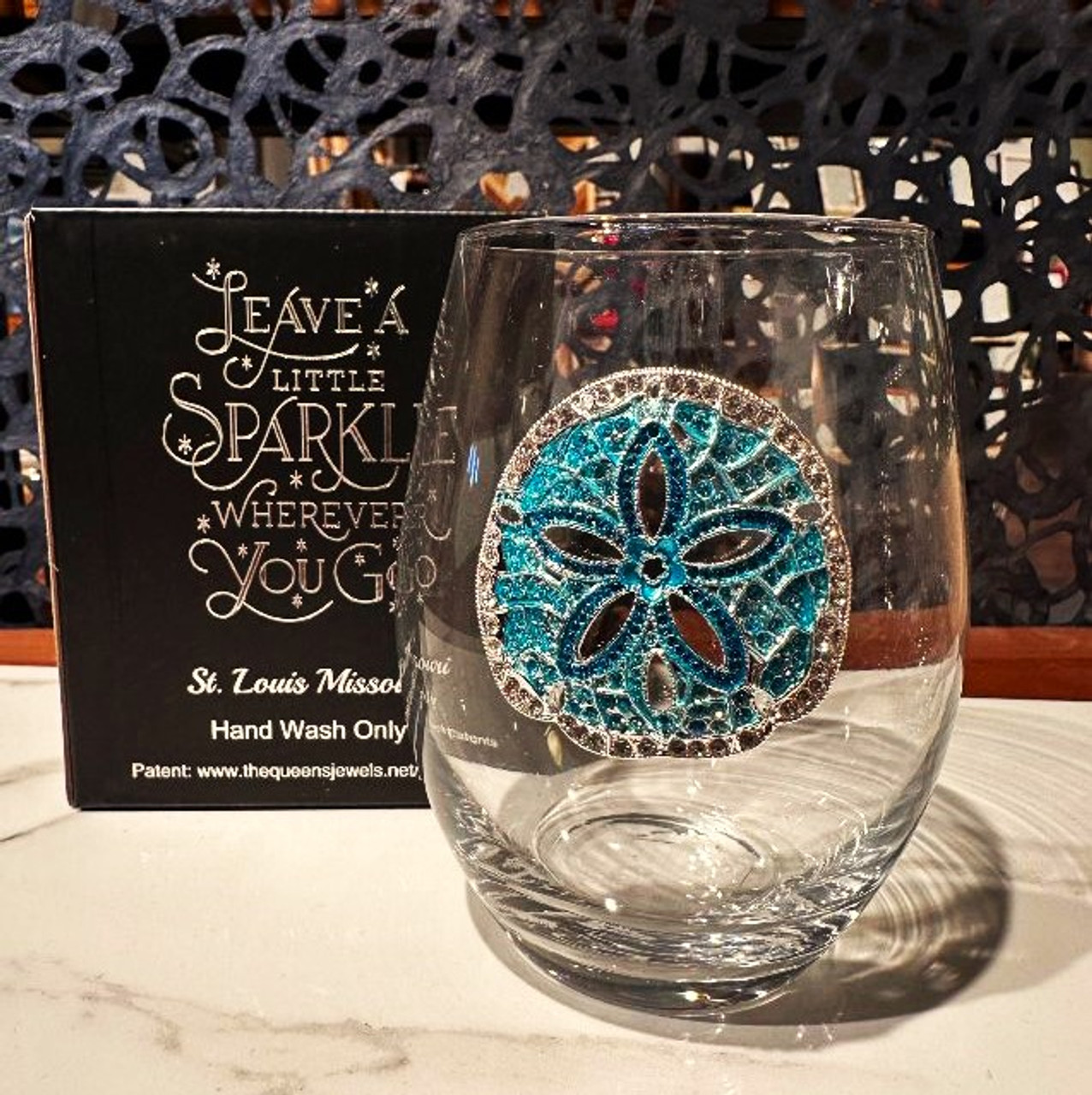 Sand Dollar wine glass