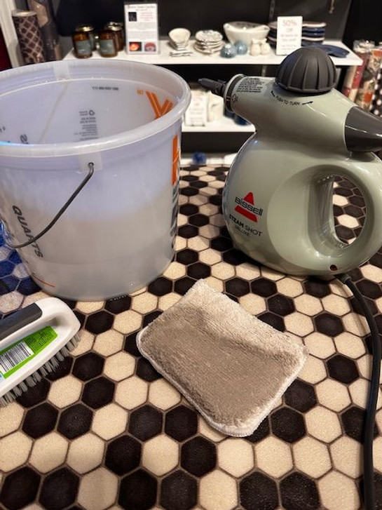 Deep cleaning Spicher vintage vinyl floor cloths (preferred method) Deep cleaning Spicher vintage vinyl floor cloths (preferred method)