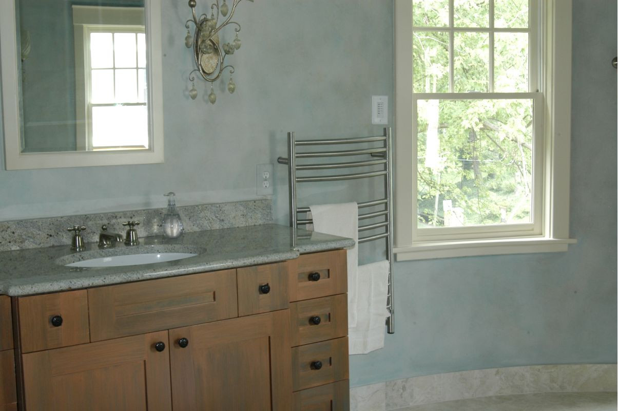 Jeeves C Curved Brushed Heated Towel Rack - Thumbnail 2