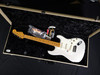 Pre-owned 2006 Fender Eric Johnson Stratocaster White Blonde (FENCX1-W240)