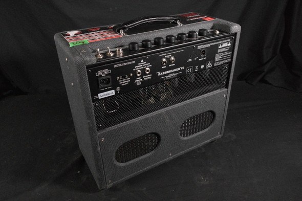 (A043) Fender Bassbreaker 15 UK: 240V Combo Amplifier (W016)