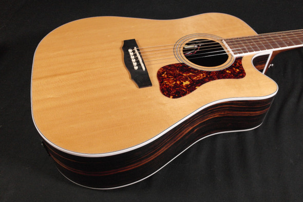 Guild D260CE Deluxe Natural