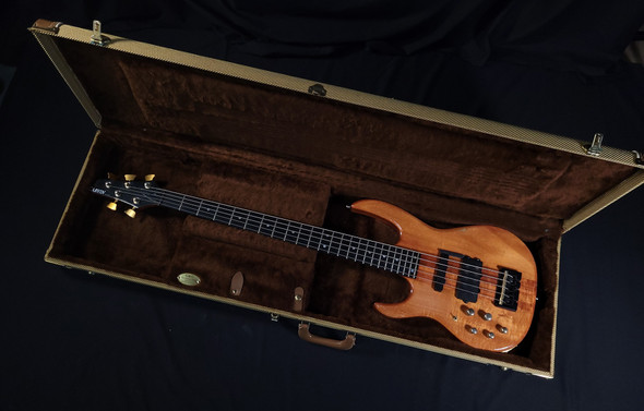 (CARX01) Carvin 5 String Lefty Bass Babinga (W46176)