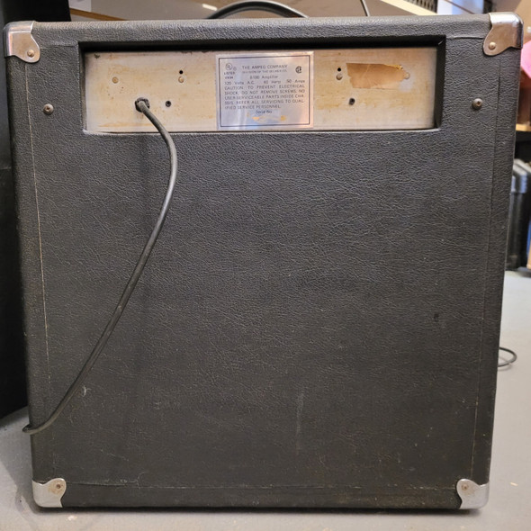 (A006) Ampeg B100 Bass Combo (W)