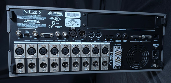 (R40) Alexis M20 (W568)