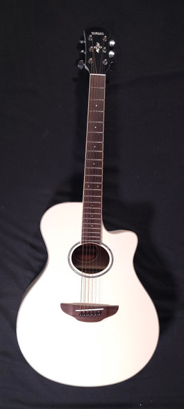 (YAMX1) Yamaha APX600 White (W764)