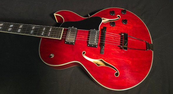 NEW ARRIVAL!!! (EA44) Eastman AR372 CE Red (W111)