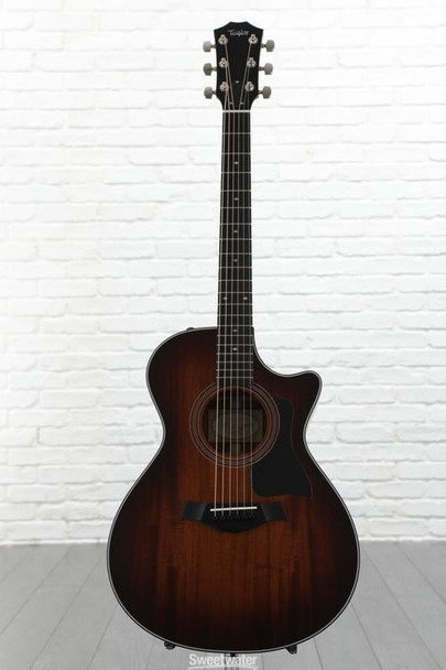 Taylor 322ce Grand Concert Cutaway Acoustic/Electric - Natural