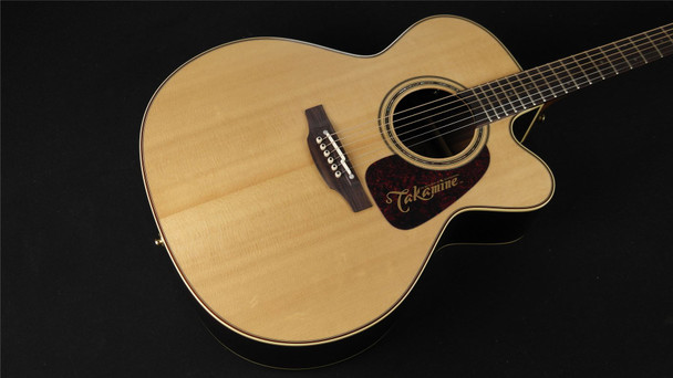 Takamine P5JC Pro Series Jumbo Acoustic/Electric Cutaway - Natural