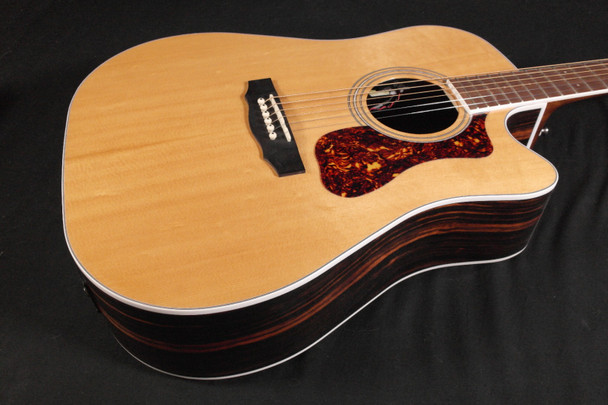 Guild D260CE Deluxe Natural