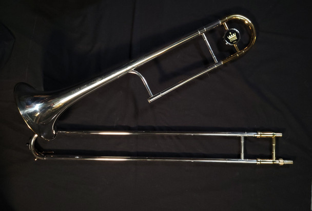 Preowned 1970s King Silver Sonic 2102-SGX Serial Number (CW577559) 