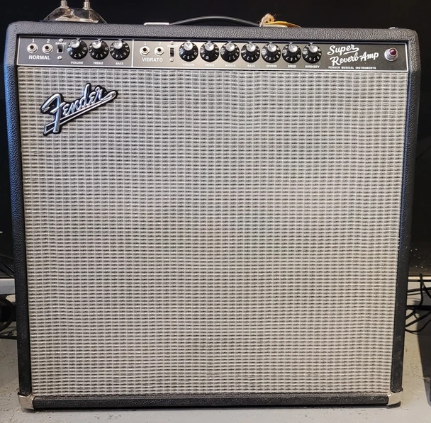 (A058) Fender 65 Reissue Super Reverb (W330)