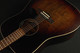 Art & Lutherie Americana Dreadnought - Bourbon Burst - 736