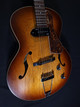 Godin 5th Avenue Kingpin Cognac Burst (W192)