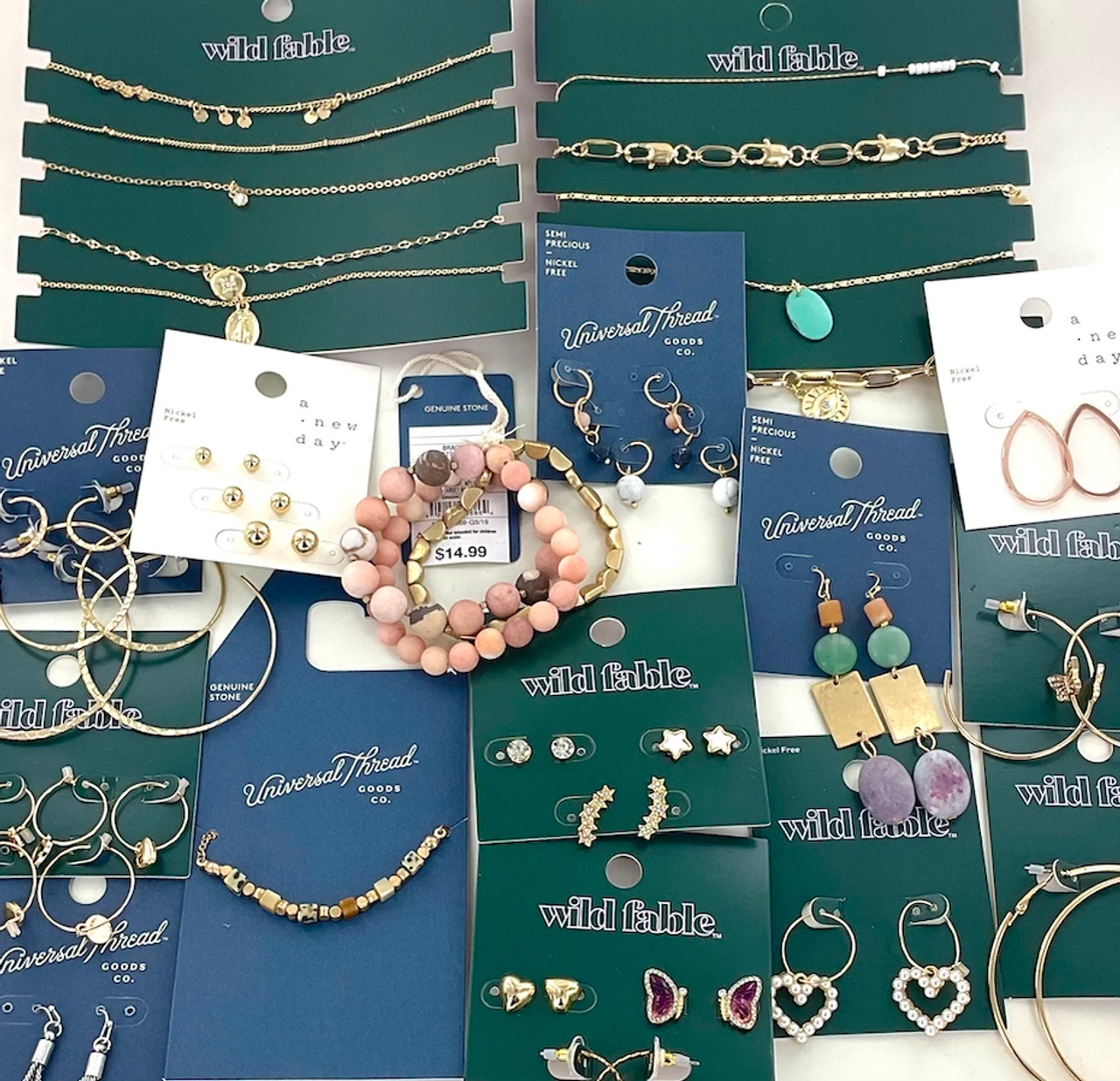 Wholesale Fashion Accessories & Jewelry Closeout Lot - 1000 Pieces 