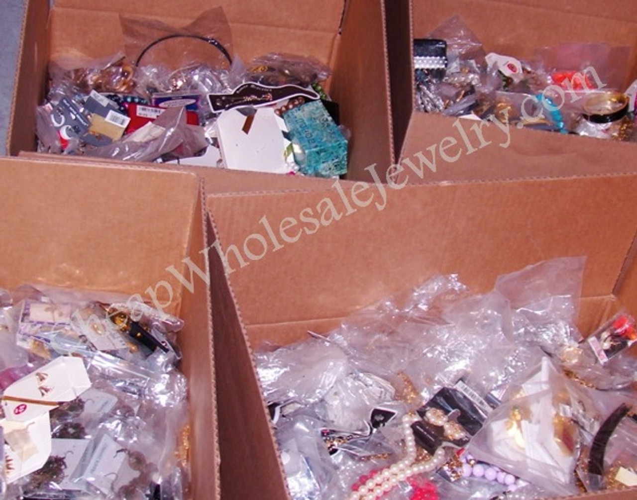 Junk Jewelry Parts Grab Bag Bulk Lot 4 Pounds Destash for Crafting or  Repair 