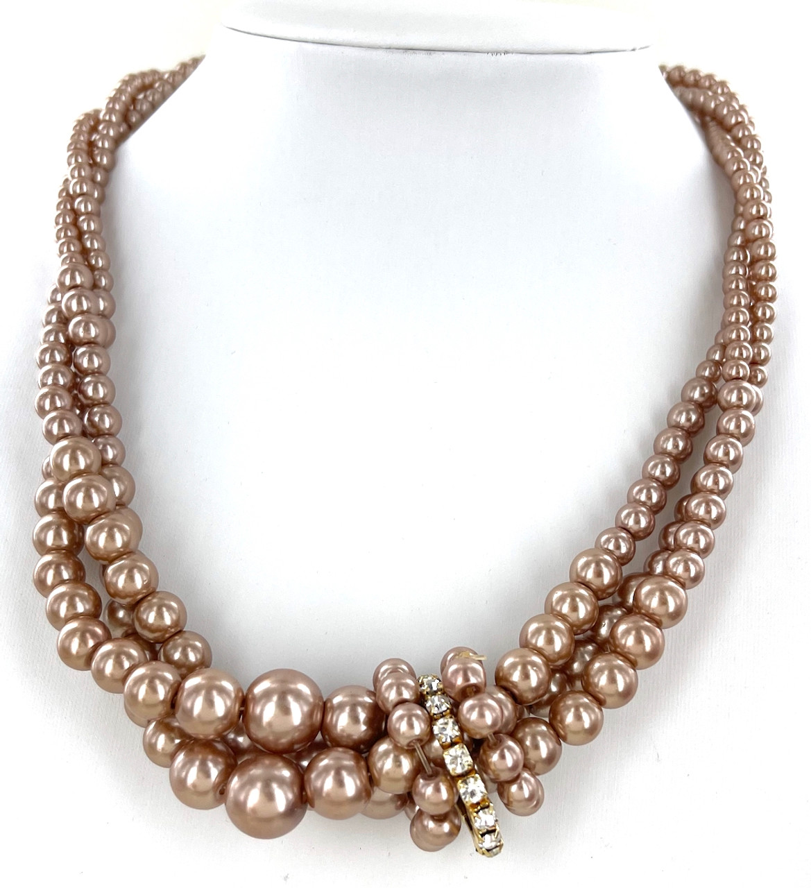 Wholesale Taupe Pearl Fashion Necklaces